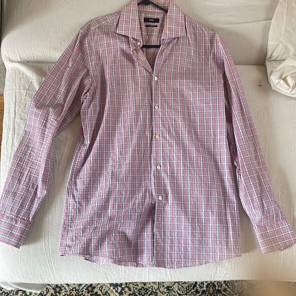 Hugo Boss men’s dress shirt in size 16